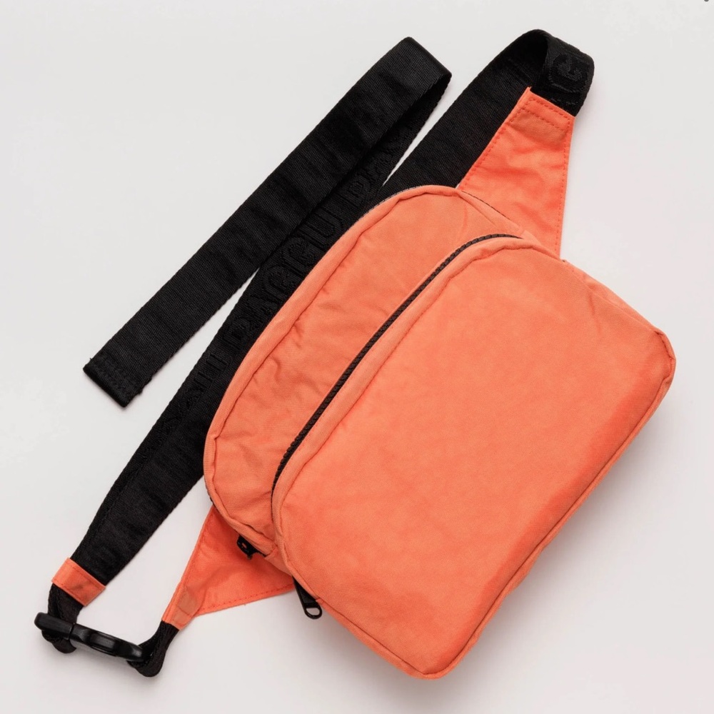 NWT Baggu Fanny Pack